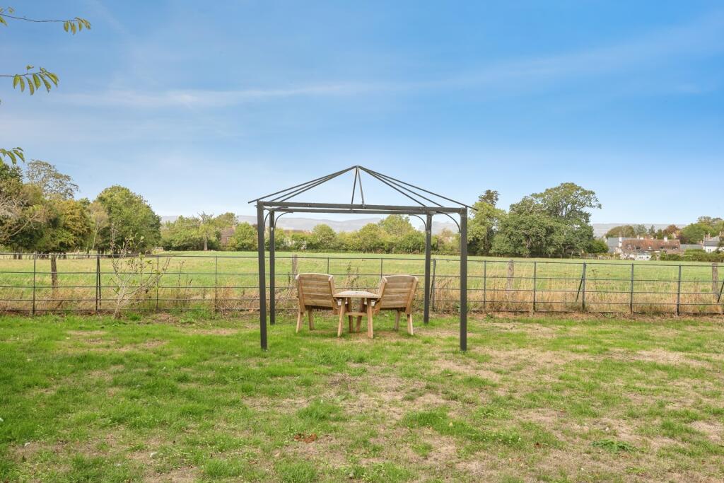 Apartment in Taunton - More