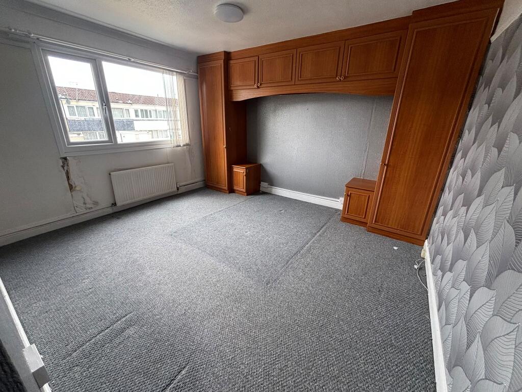 House in Solihull, Smith's Wood - View 5
