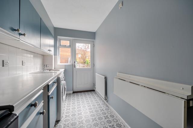 Apartment in Basingstoke and Deane, Brookvale, Kings Furlong - View 5