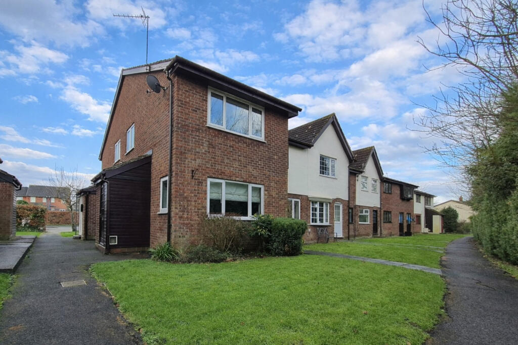 Main image of property: Badgers Walk East, Lytham