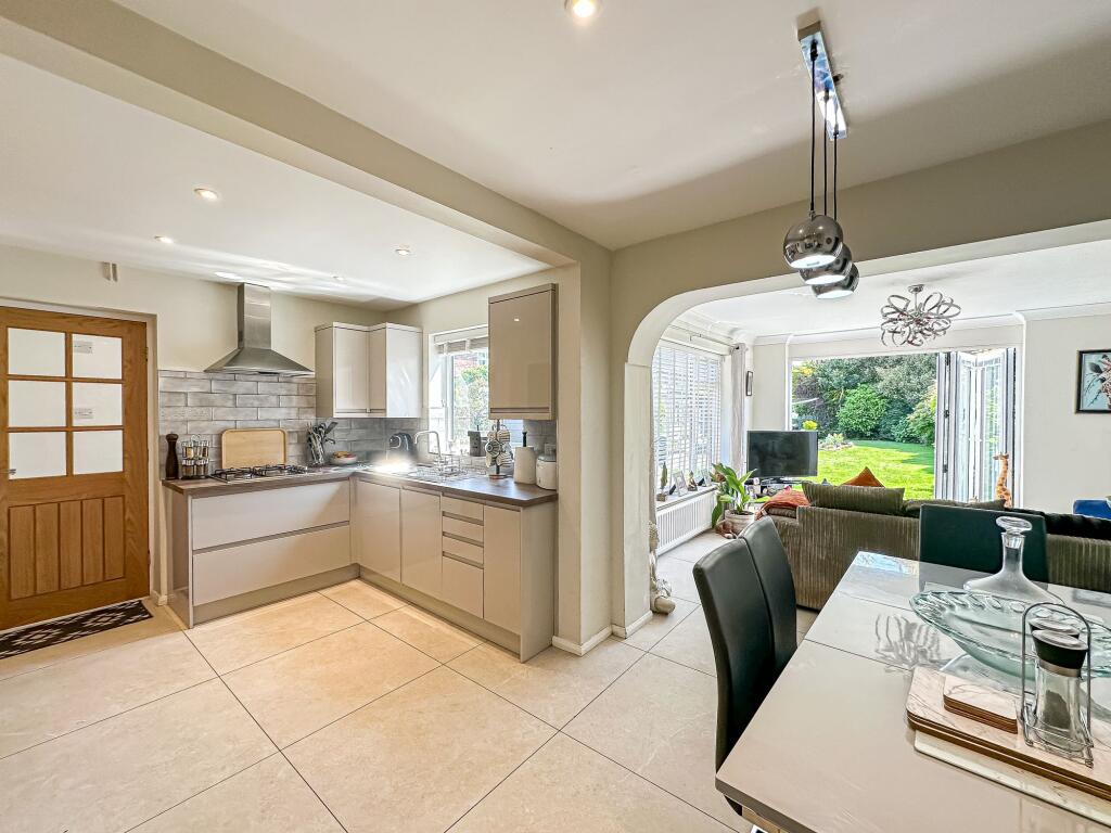 House in Heswall, Liverpool City Region - View 3