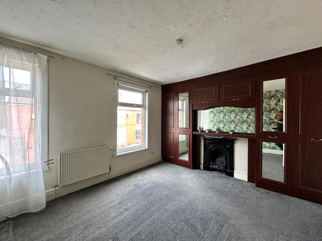 Algernon Street, Warrington, WA1 - Więcej