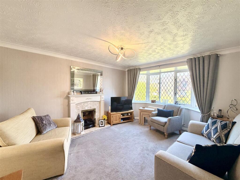 House in Loughborough, Nanpantan - View 2