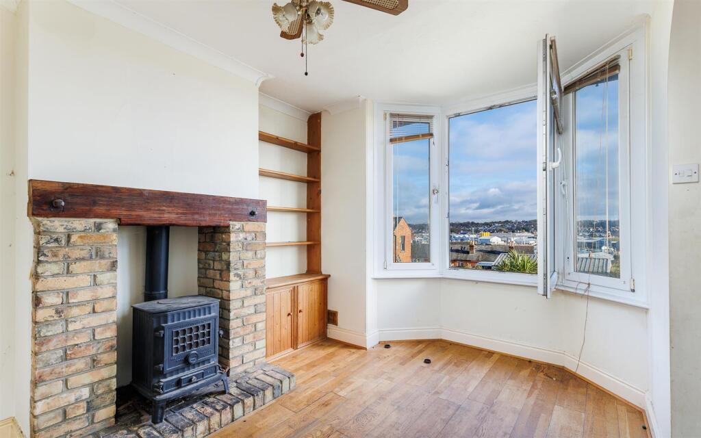 FULL RENOVATION PROJECT IN POPULAR AREA - Tennyson Road, Cowes - View 3