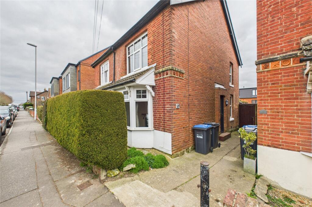 Main image of property: Lingfield Road, East Grinstead, West Sussex, RH19