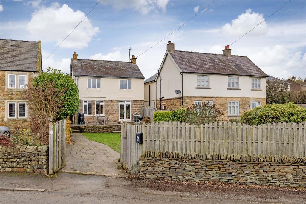 Main image of property: Holymoor Road, Holymoorside, Chesterfield