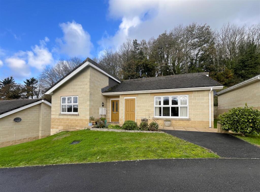 2-bed bungalow on Abbotsham, Bideford, £278,000