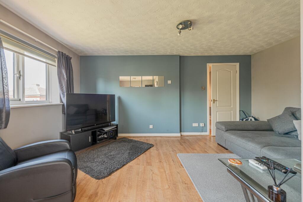 Eayre Court, St. Neots, Cambridgeshire, PE19 1QZ - View 5