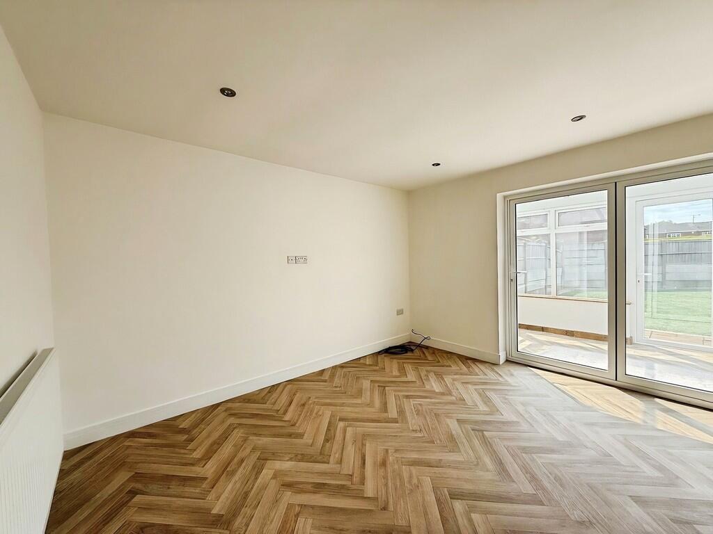 Hamilton Drive, Warsop, Mansfield - View 6
