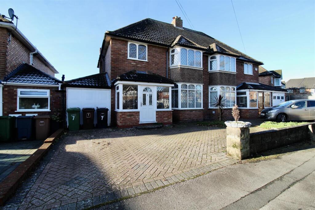 Main image of property: Farnworth Grove, Castle Bromwich, Birmingham