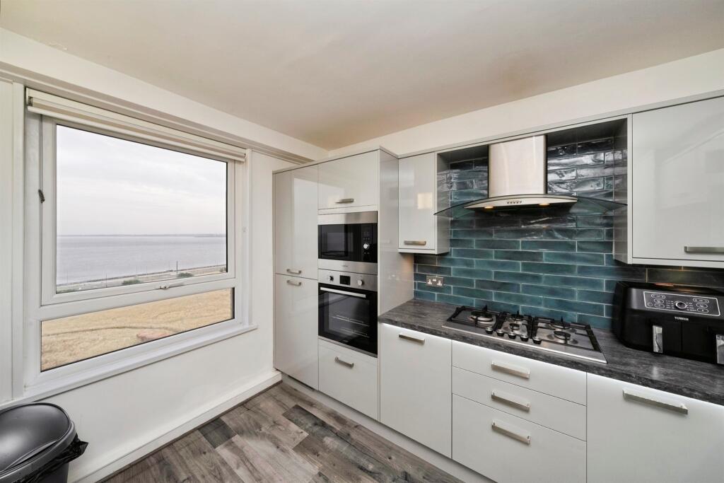 Apartment in Chester - View 5