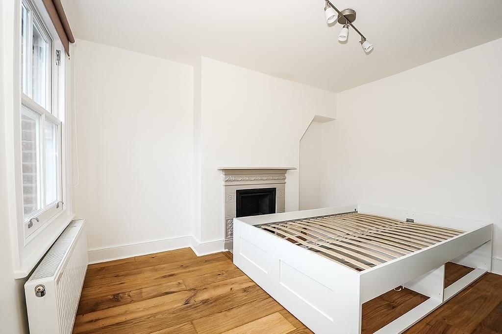 Apartment in London - View 4