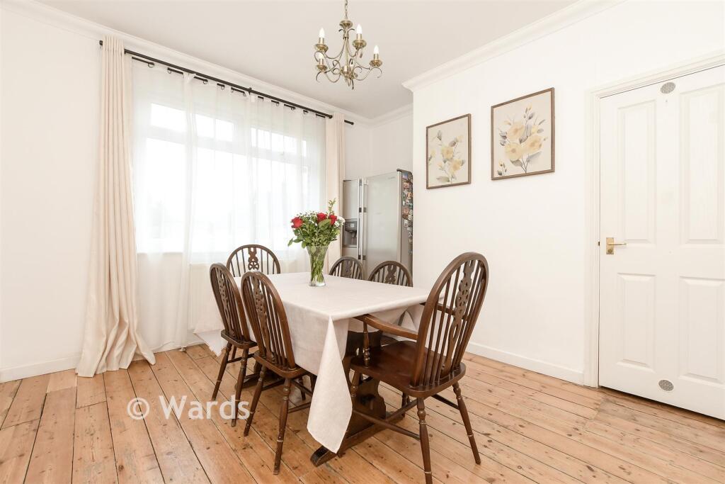 Main image of property: Moat Lane, Erith, Kent