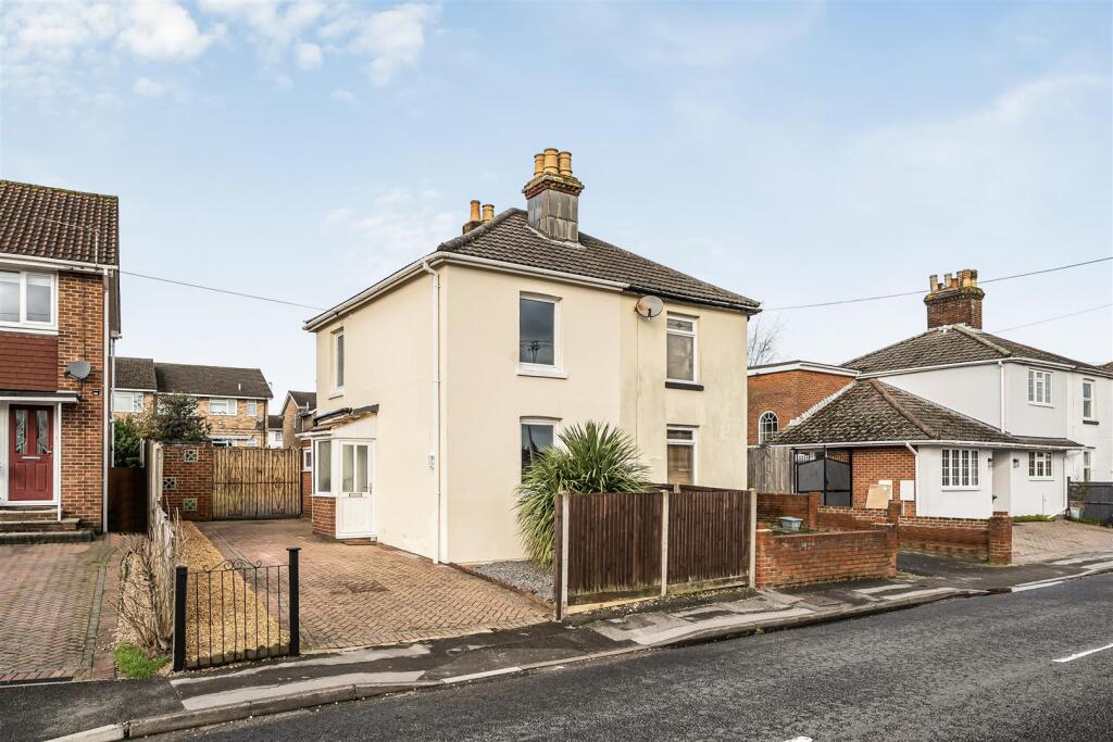 Main image of property: Middle Road, Sholing