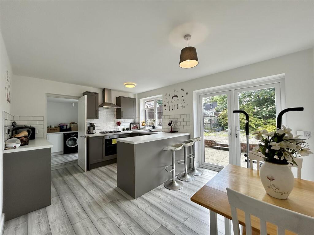 Doulton Road, Rowley Regis photo 5