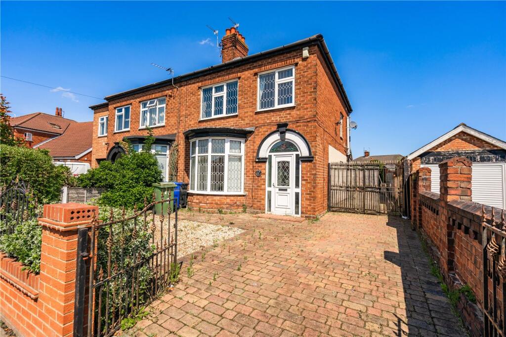3-bed house on Queen Mary Avenue, Cleethorpes, DN35, £179,950