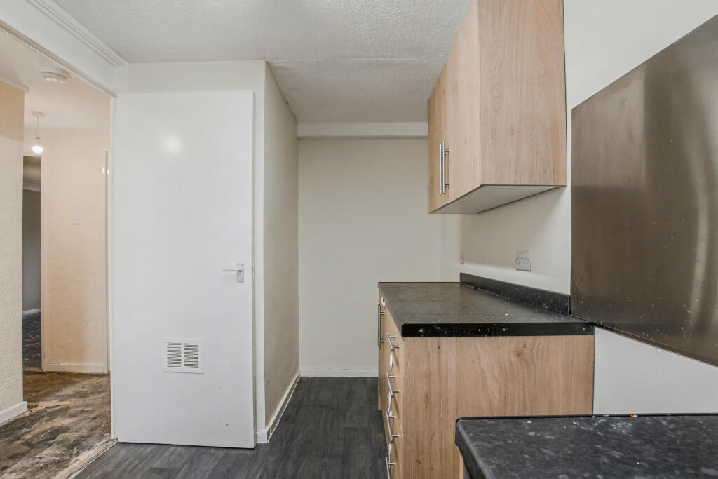 Apartment in Preston - View 4