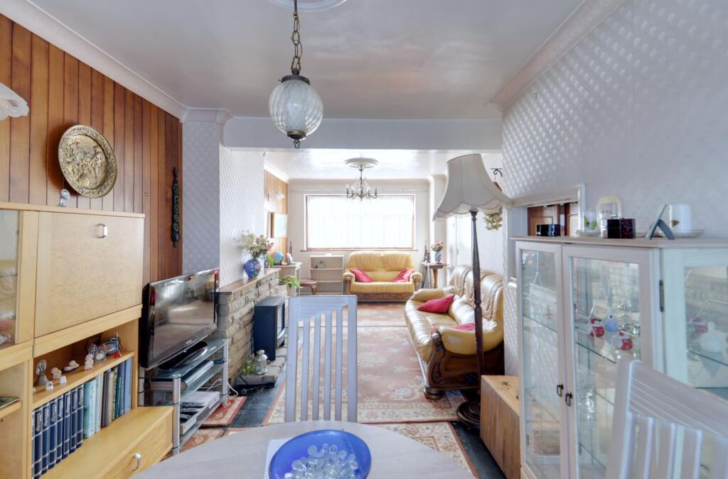 House in Rainham - View 3