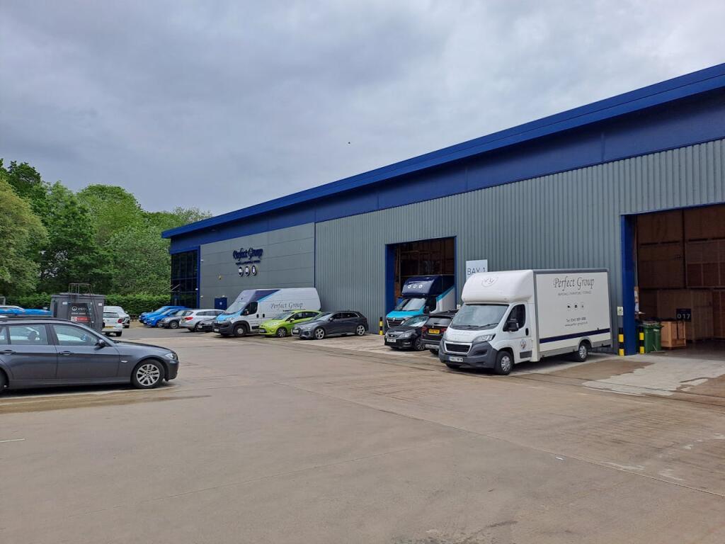 Main image of property: Unit A, Oakhurst Business Park, Wilberforce Way, Horsham, RH13 9RT
