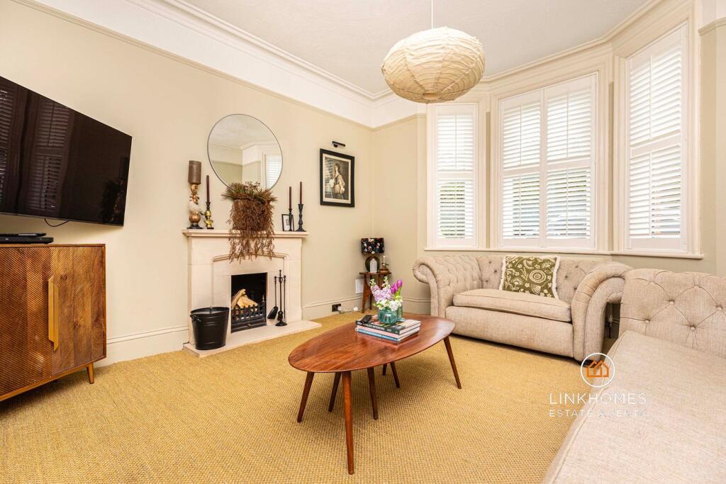 Ashley Road, Poole, BH14 - View 4