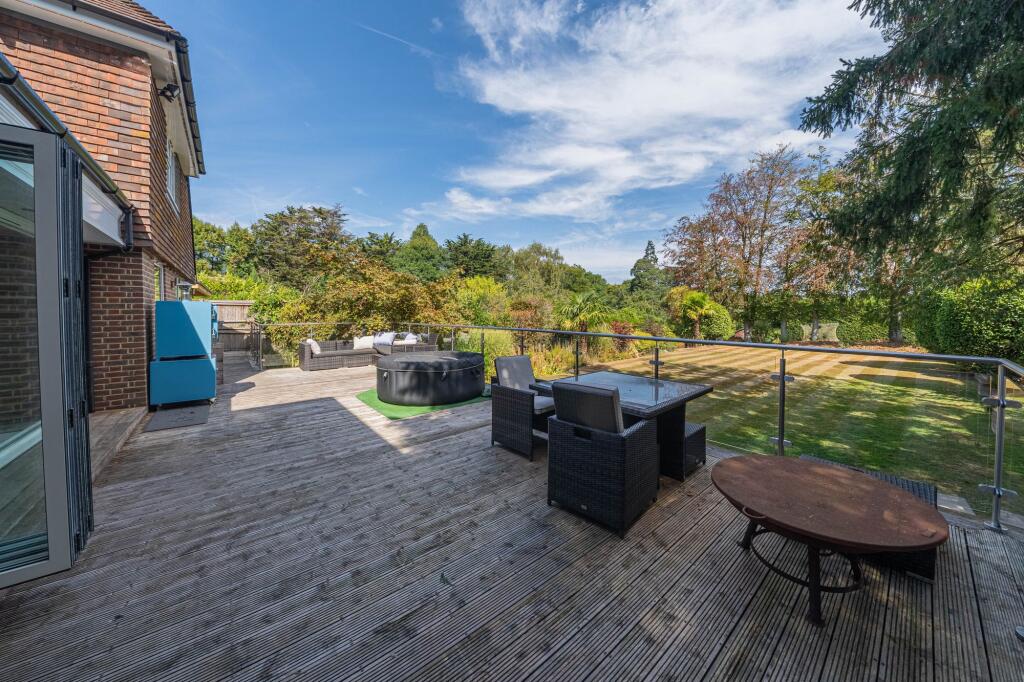 House in Redhill - View 5