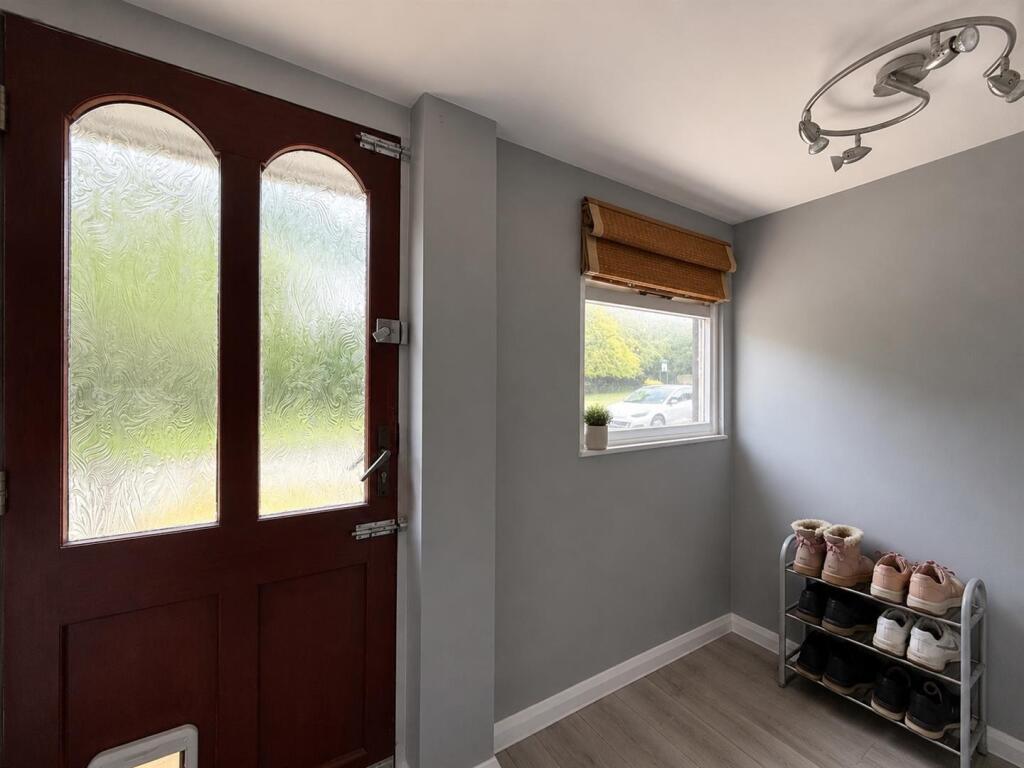 House in Chelmsford, Great and Little Leighs - More