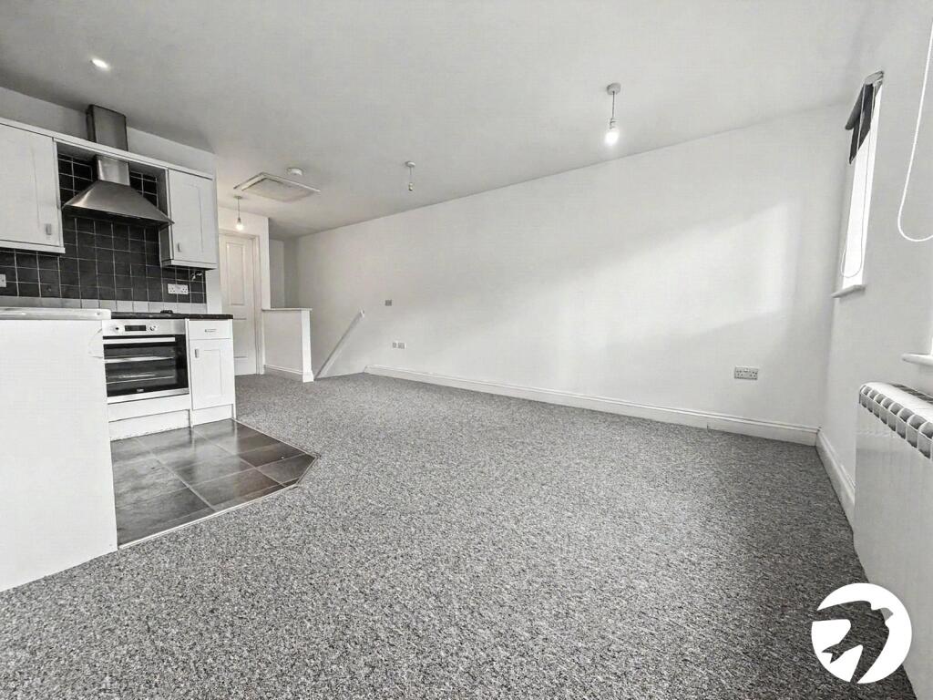 Apartment in Gillingham, Medway - More