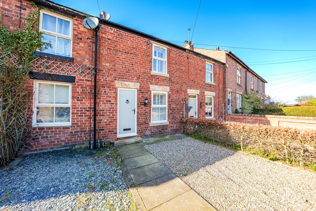2-bed terraced on 43 Drinkhouse Road, Croston PR26 9JE, £270,000