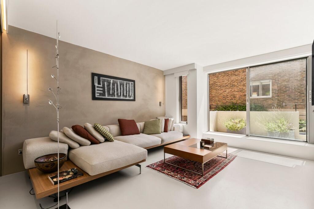 Main image of property: Shaftesbury Mews,
South Kensington, W8
