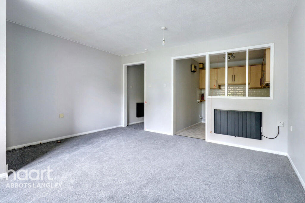 The Grange, High Street, ABBOTS LANGLEY photo 3