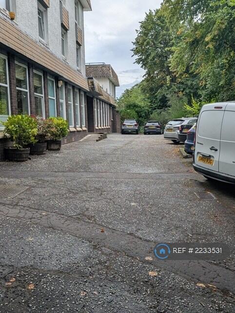 Apartment in Glasgow - More