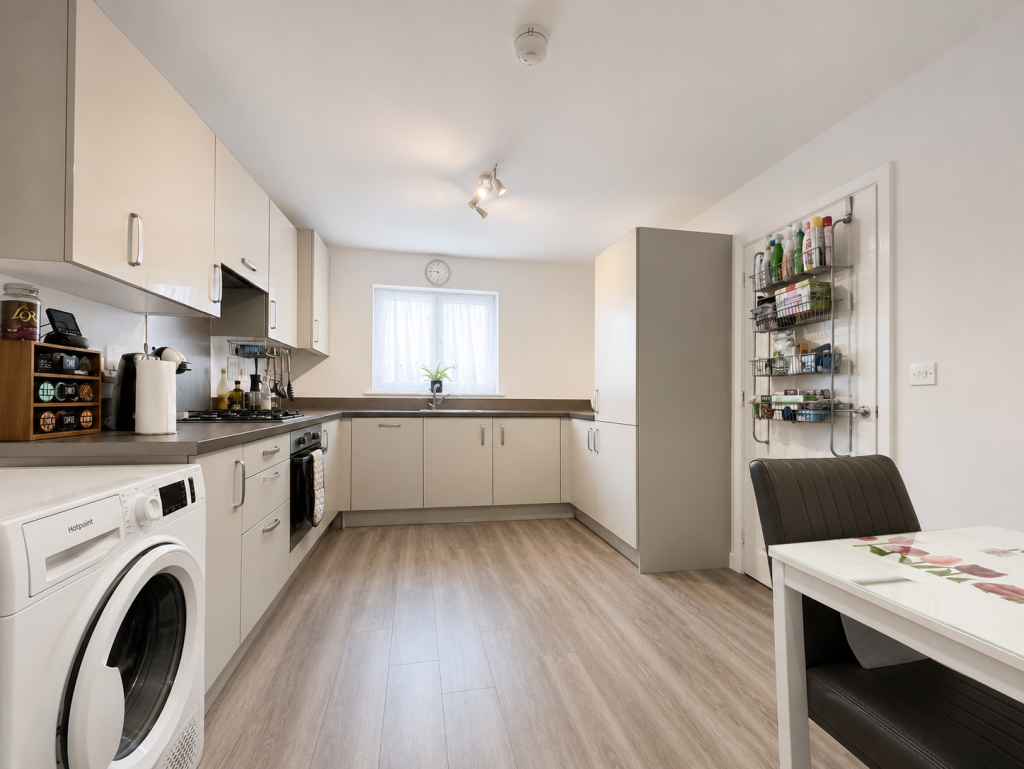 House in Guildford - View 3