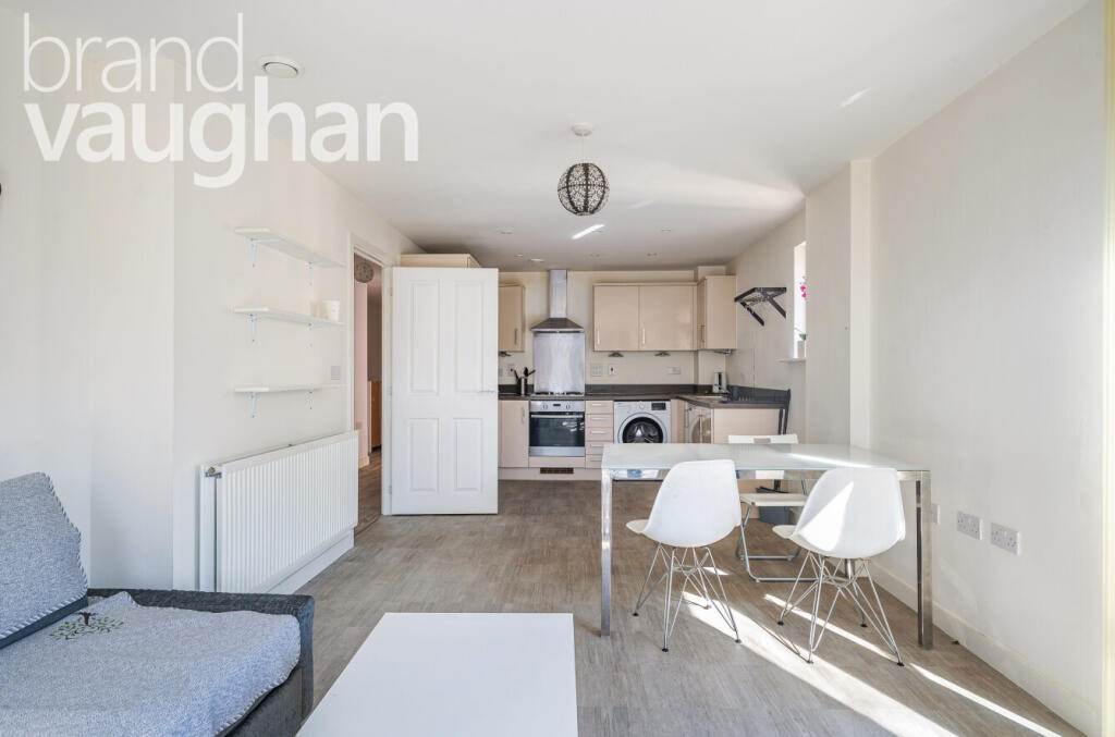 Apartment in Brighton - View 4