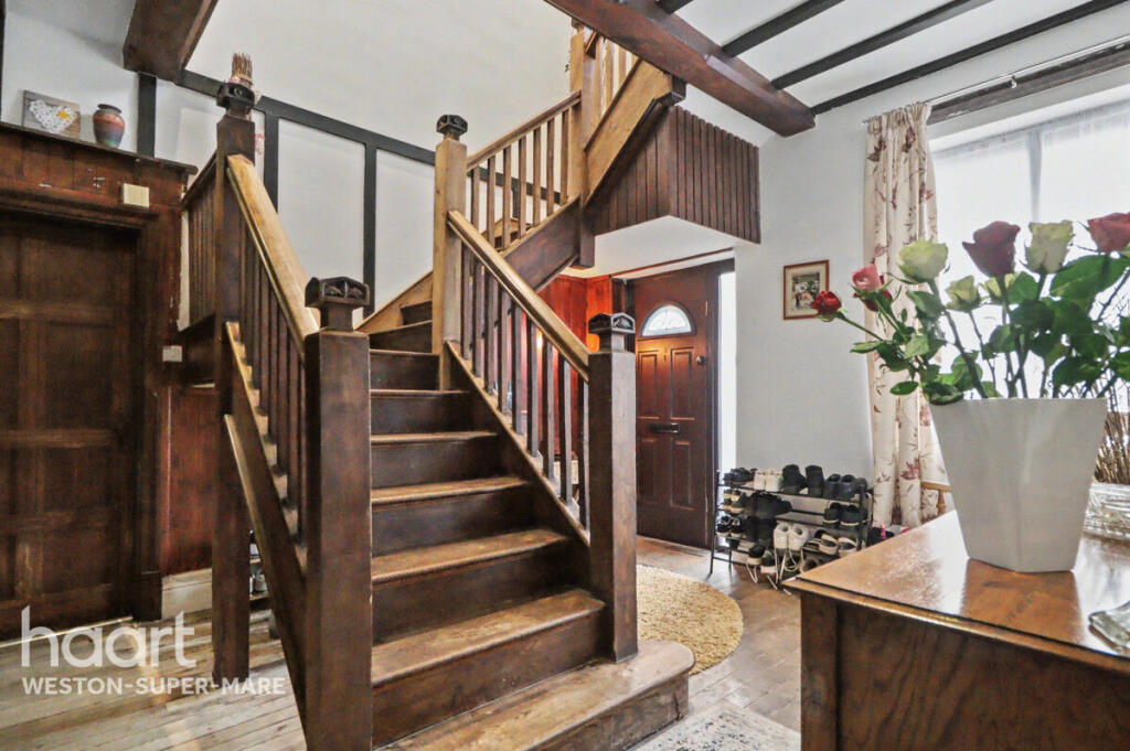 House in Weston-super-Mare, Whitecross Village - View 3