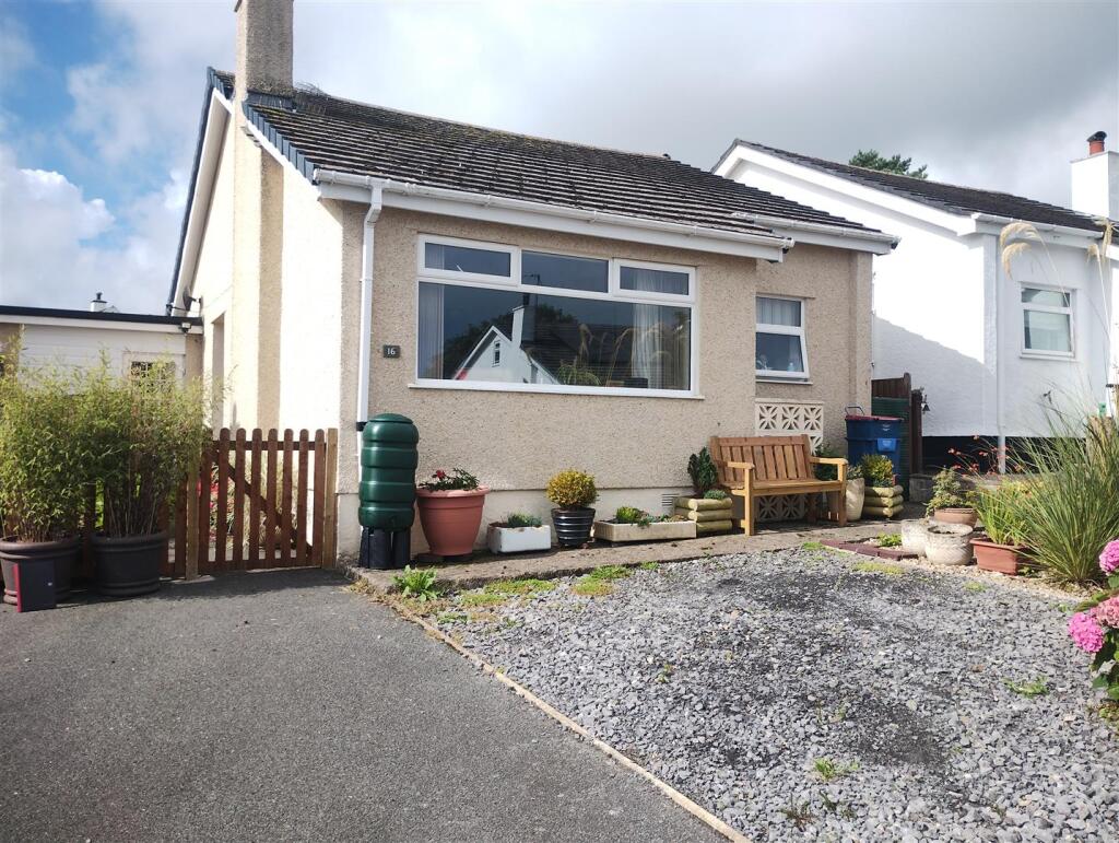 Main image of property: Bryn Siriol, Benllech