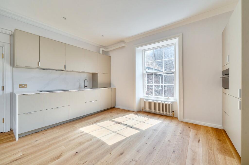 Apartment in Winchester, The Soke - View 5