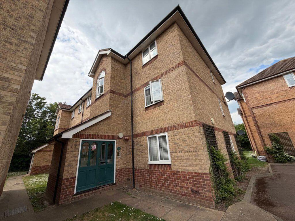 Main image of property: Worcester Gardens