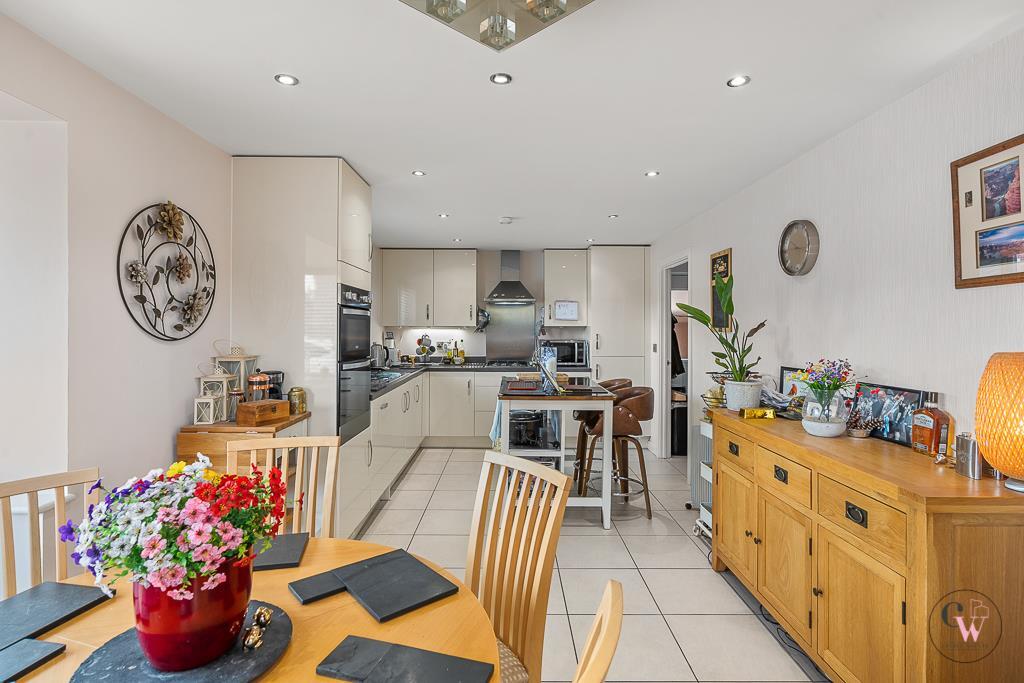House in Middlewich, Oak Meadow, Cheshire East - View 4