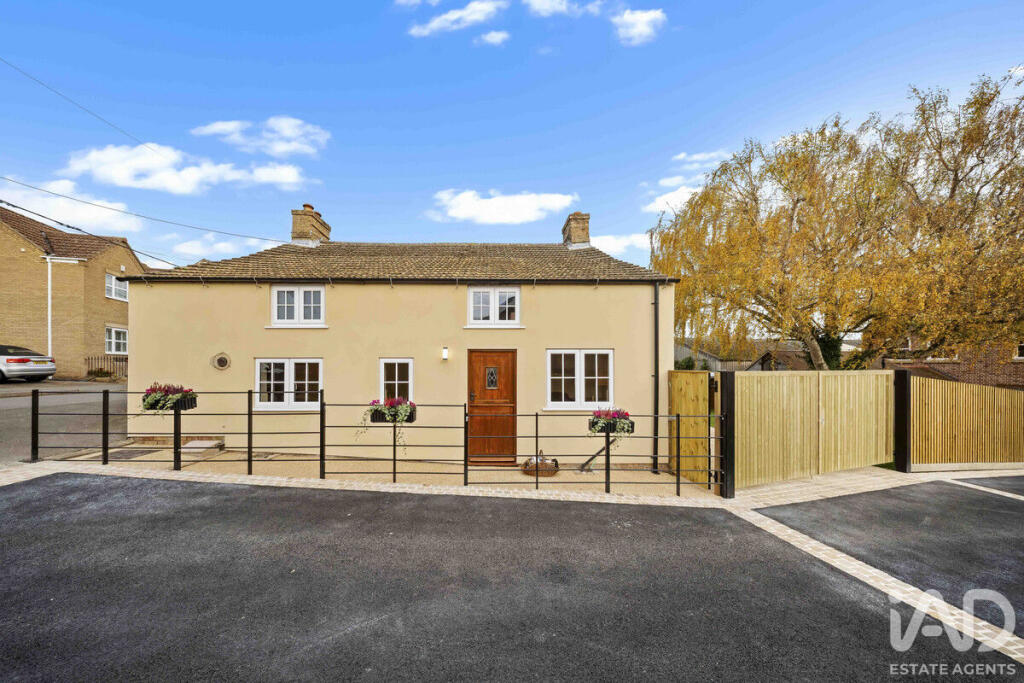 3-bed detached on The Row, Sutton, Cambridgeshire, £350,000