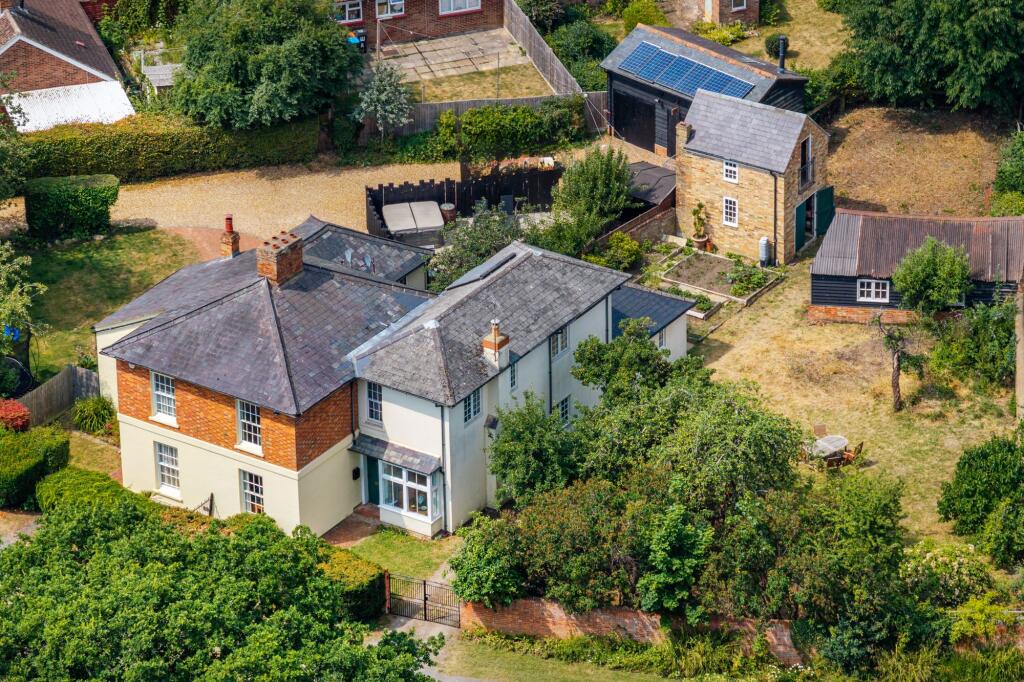 House in Milton Keynes, Simpson, Simpson and Ashland - View 3
