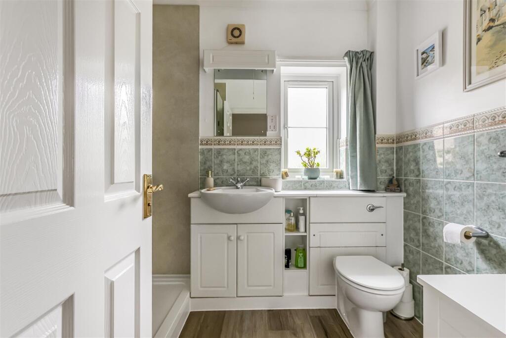 Henbest Close, Wimborne - View 6