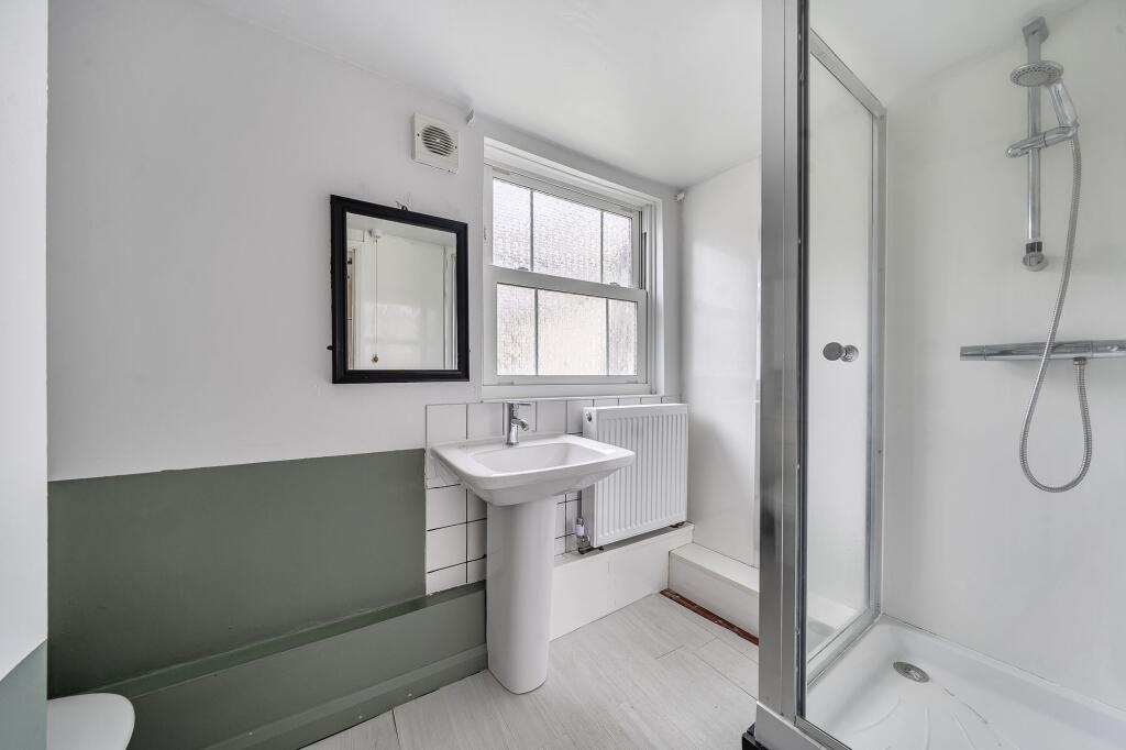 Apartment in Tonbridge - More
