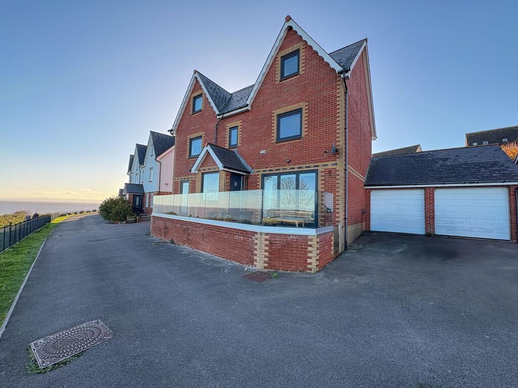 Main image of property: Clos Y Fulfran, Barry