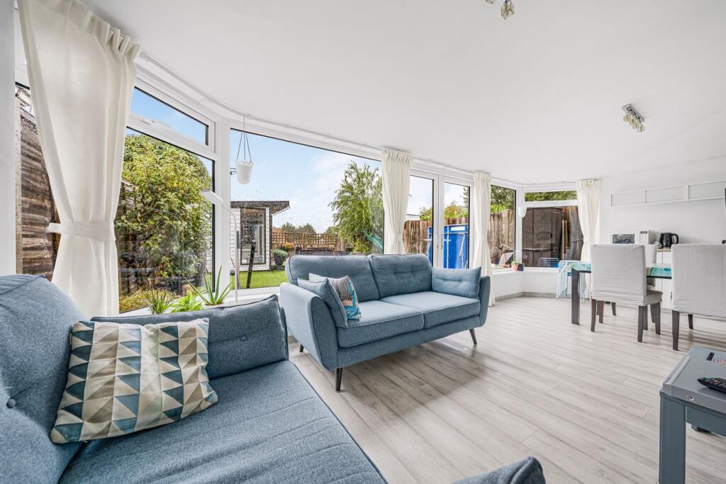 House in Spelthorne, Surrey - More