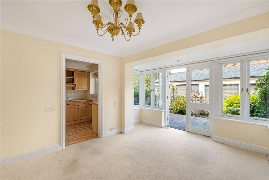 House in Swindon - View 3