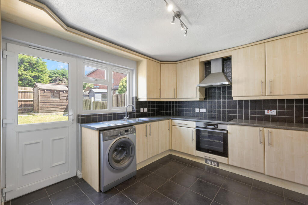 House in Southend-on-Sea - View 4