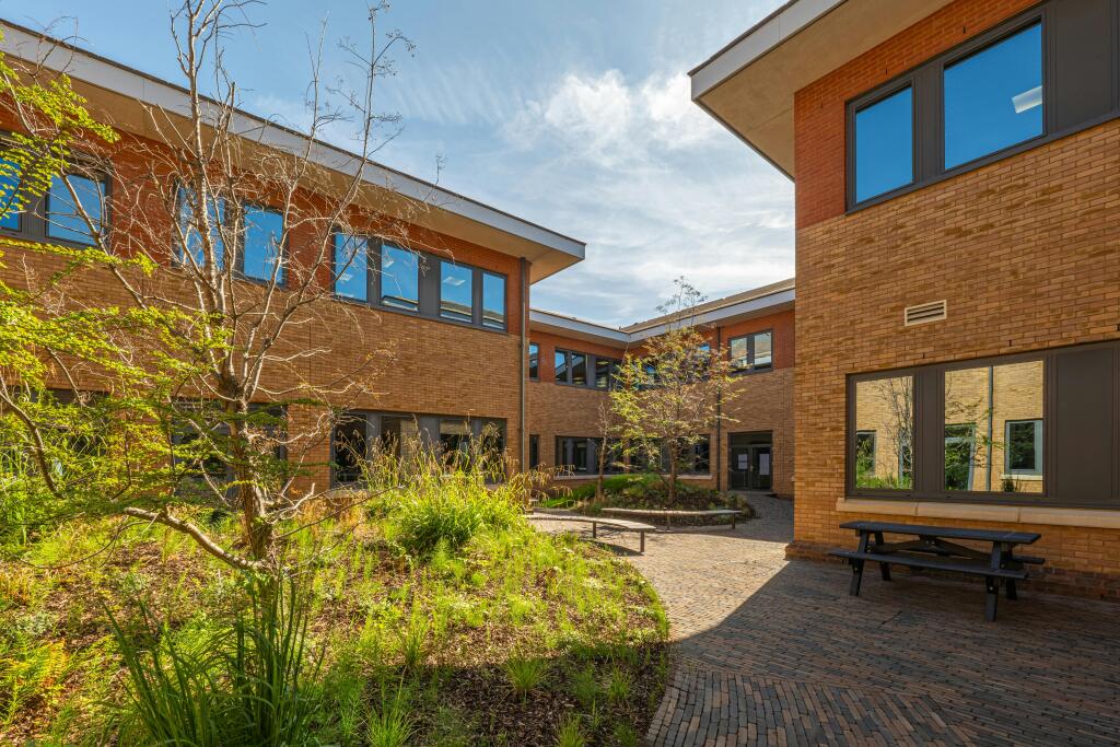Courtyard 6.jpg