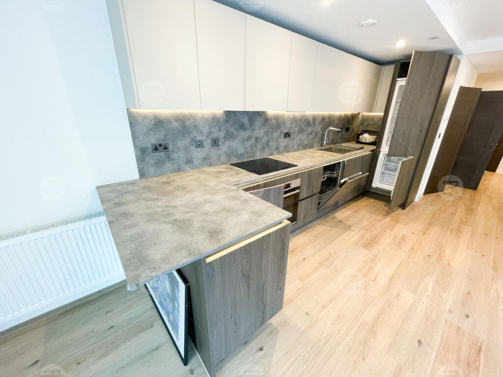 Apartment in Birmingham, West Midlands - View 3