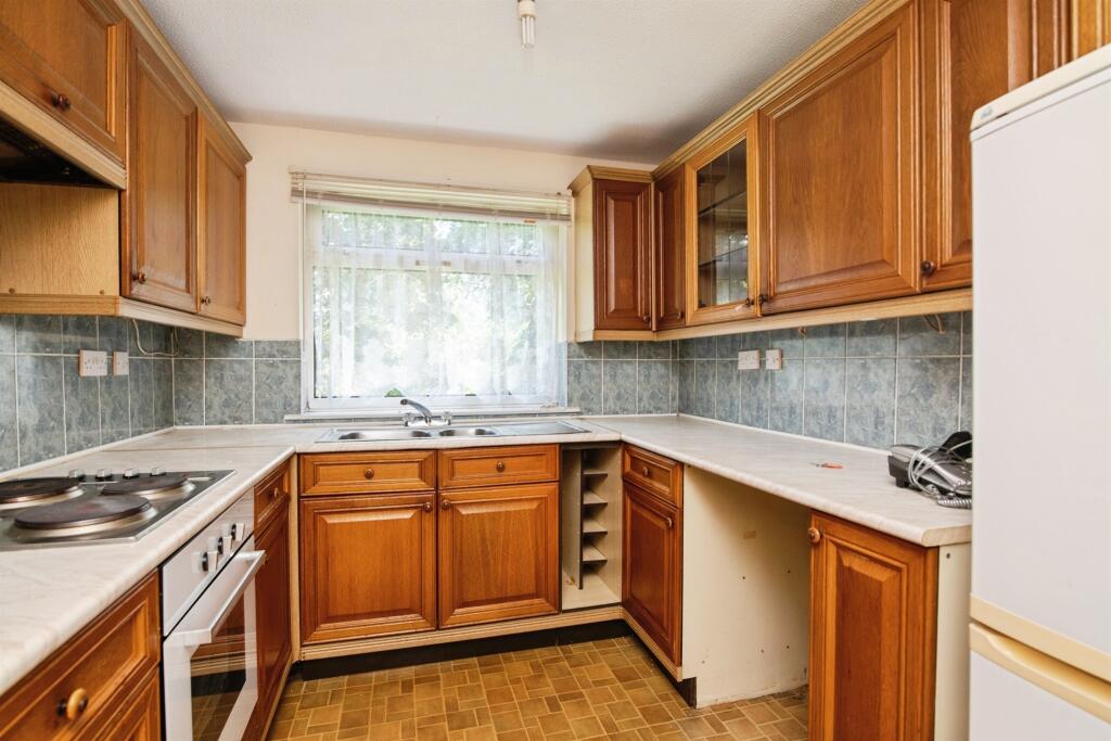 Apartment in Birmingham, Brookvale Park, Aston - View 3