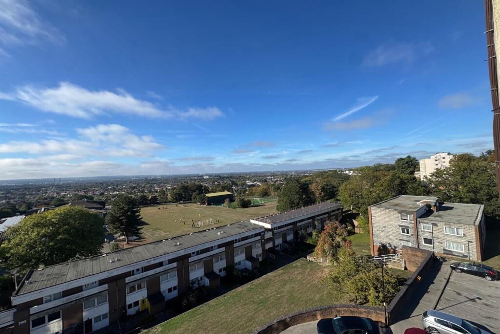 Apartment in London - View 2